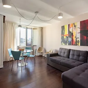 Apartment Roommo Fortezza, Florence